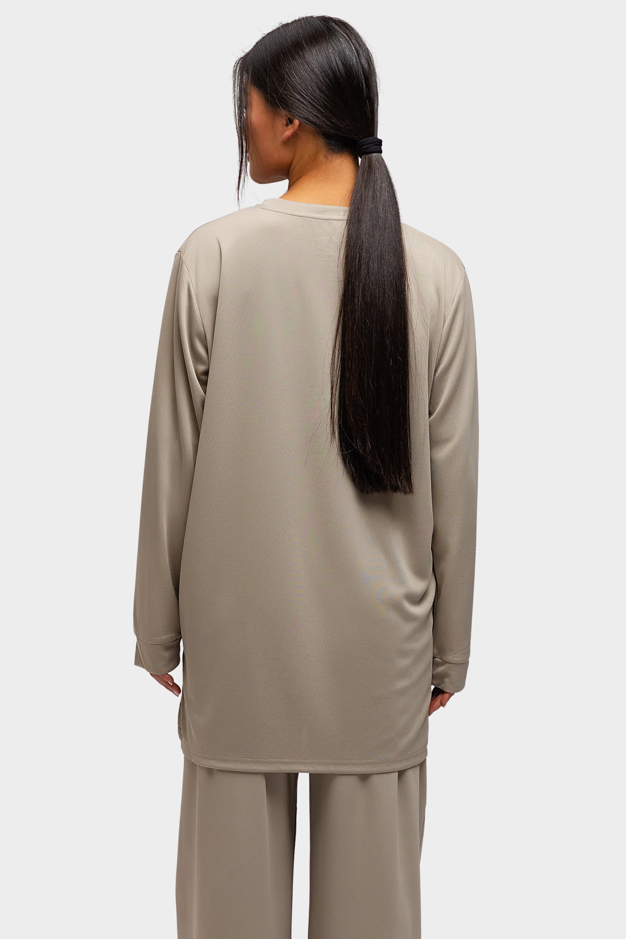 Modest Training Top Soft Taupe